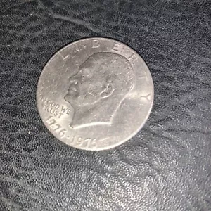 1776-1976 Eisenhower Liberty Bell Moon One Dollar US Bicentennial Coin - Picture 1 of 8