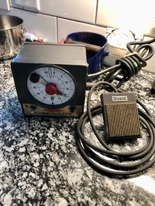 Time-O-Lite P-59 w/ LINEMASTER TREADLITE T51S FOOTSWITCH - Picture 1 of 3