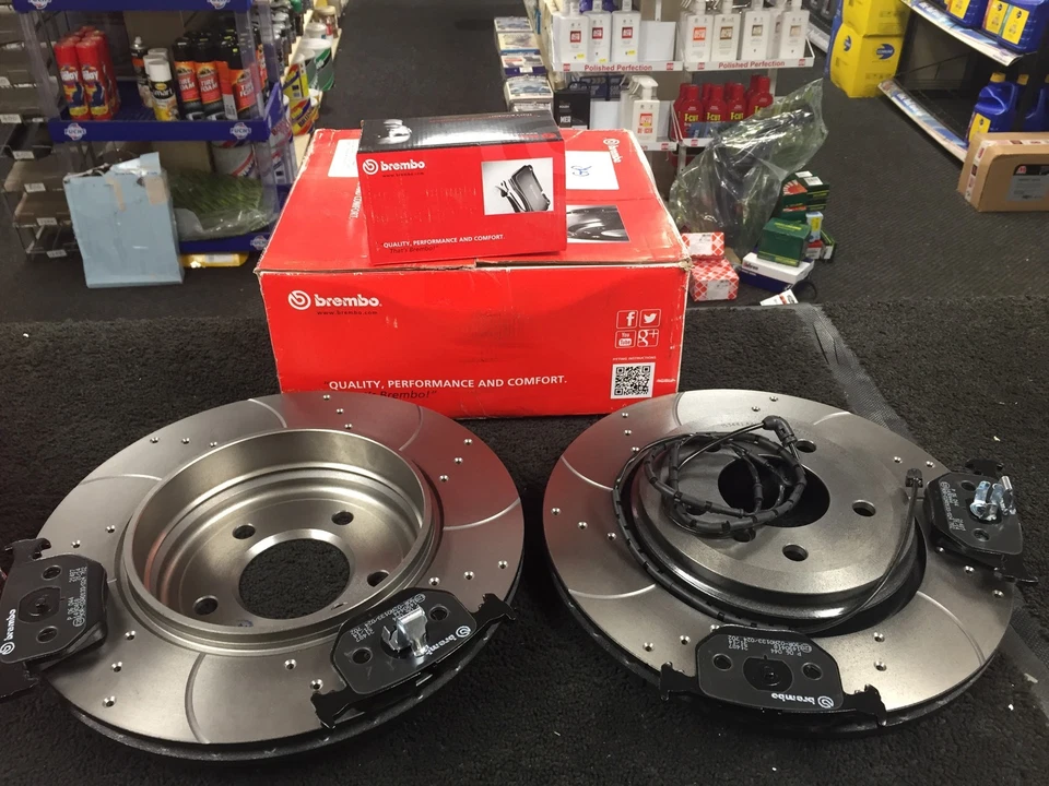 BMW 330 330D 330CI E46 BREMBO PASTILHA DE FREIO TRASEIRA DISCO DE FREIO RANHURADO PERFURADO 320MM - Imagem 1 de 1