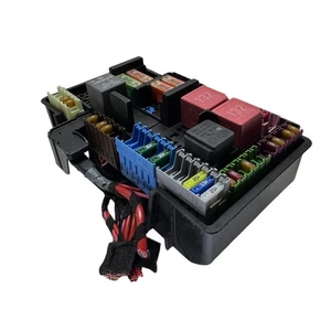 MB Mercedes Benz C W205 2015 OEM Fuse Relay Holder Box Module A2059068501 - Bild 1 von 10