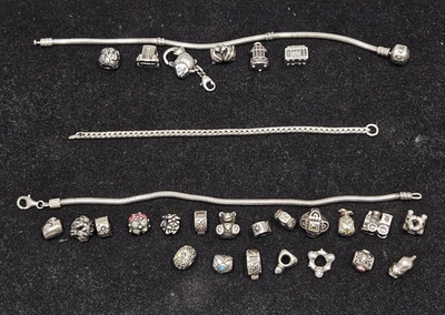 Lote de brazaletes Pandora y Chamilia Charm plata esterlina - 3 pulseras, 26 dijes Foto 1 de 4