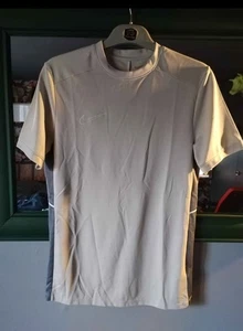 Nike Dry Fit T-Shirt Men Medium - Picture 1 of 1