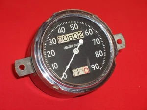 1932 FORD SPEEDOMETER NICE ORIGINAL STEWART WARNER 90 mph WORKS GOOD SCTA - Picture 1 of 5