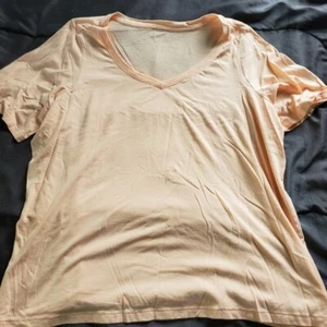 women 22/24 Lane Bryant tee light orange - Picture 1 of 1