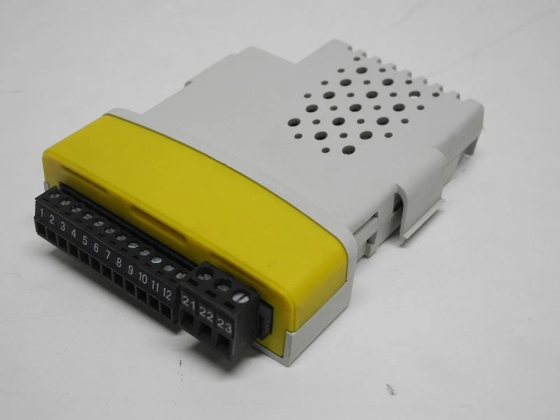 Control Techniques Emerson SM-I/O Plus SM-I/O Plus SM-I/0 Plus - Bild 1 von 1