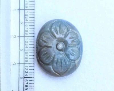 Flor tallada en zafiro azul antiguo natural 23,50 quilates piedra preciosa suelta para colgante Foto 1 de 3