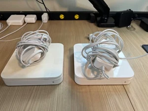 Apple Airport Extreme Base Station Set of 2 A1354 and A1143 With Power Cords - Picture 1 of 8