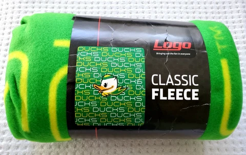 Logo Brands - Oregon Ducks 50"x60" Classic Fleece Blanket Cover