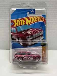 2023 Hot Wheels Datsun Bluebird Wagon 510 Super Treasure Hunt STH New Protector - Picture 1 of 3