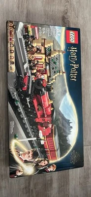 LEGO Harry Potter: Hogwarts Express & Hogsmeade Station (76423) Foto 1 de 4