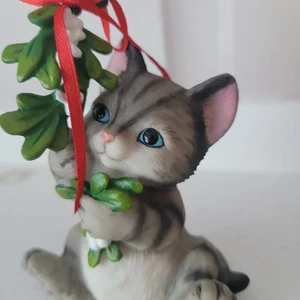 Lenox Christmas Figurine Mistletoe Mischief Gray Tabby Kitten Cat 4" - Picture 1 of 12