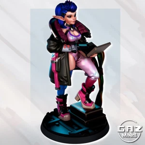 DnD Miniature 32/75mm Elf Hacker Swiftcode by Gaz Minis - Picture 1 of 4