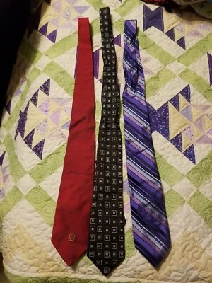 Lote de 3 corbatas de vestir Foto 1 de 2