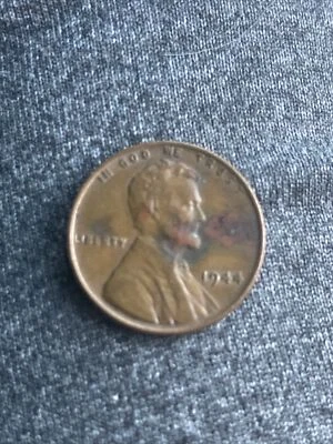 RARE 1944 Wheat Penny Error No Mint Mark “L” in Liberty Rim Error Cent Coin - Image 1 of 2