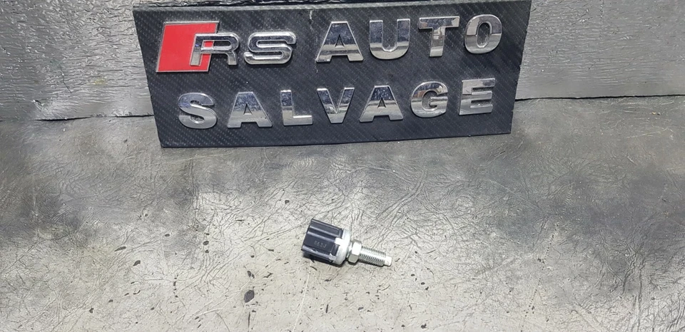 Interruptor de pedal freno de gasolina Toyota Corolla 2005 5 puertas 1,4  Foto 1 de 3