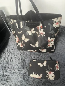 Givenchy Antigona Bag - Picture 1 of 12
