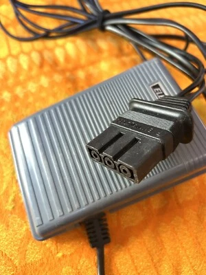 Electronic FDM KD-2902 Sewing Machine Foot Pedal Speed Controller - Image 1 of 3