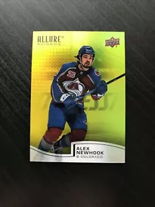 2021-22 ponte superiore allure giallo/verde arcobaleno #R-36 Alex Newhook Rookie SP - Foto 1 di 2