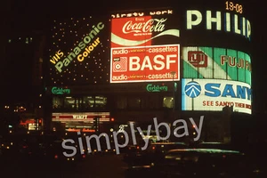 2 Photo Slides Neon Lights, Coca Cola, Philips, BASF, Picadilly, London, 1985 - Picture 1 of 4