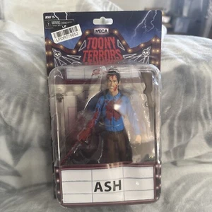 NECA - Figura de acción Toony Terrors: Bloody Ash 6" - Nueva T29 - Imagen 1 de 5