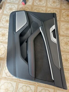 Pannello porta anteriore destra AUDI A6 RS6 C8 Avant LHD 4K0867118 2022 - Foto 1 di 2