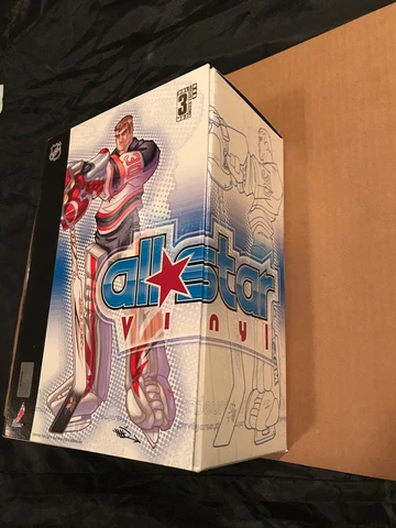 New Jersey Devils Martin Brodeur Upper Deck 12" Figurine Limited Ed.  IN WHITE Cover