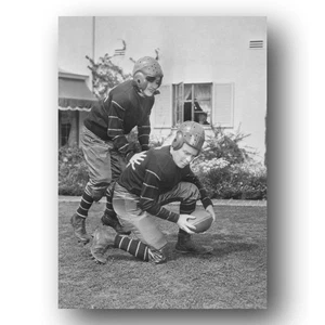 George Burns und Gracie Allen in Fußballuniformen 1935 Vintage 5x7 Foto - Bild 1 von 1