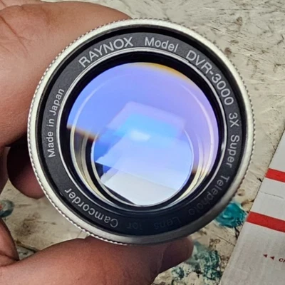 RAYNOX DVR-3000  3X Super Telephoto Lens for Camcorder - Image 1 of 4