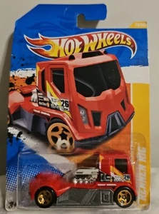2011 Hot Wheels #19 New Models 19/50 RENNEN RIG Red Color W/Gold - Picture 1 of 2