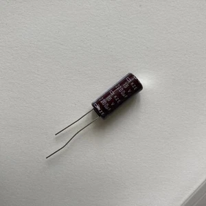 5pcs 2200uF 16V 105C 10X25mm Capacitor NCC KZE LOC#16V - Picture 1 of 2