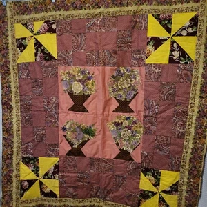 Accappatoio in giro PERLINE piccolo trapuntato o GETTA FIORI FATTO A MANO 48" X 46" APPESO A PARETE - Foto 1 di 6