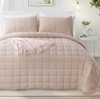 KASENTEX Oversized Queen Quilt Soft & Cozy Set For All Seasons | Color Rose Pink - Image 1 of 4