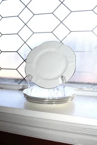5 Shelley Claire De Lune Brot Dessert Teller zierlich weiß Platinrand 60er Jahre - Bild 1 von 3
