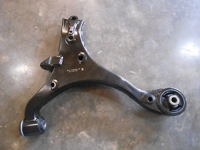 01-05 Brazo de control inferior delantero derecho Acura EL (H-8) Foto 1 de 2