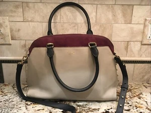 Vince Camuto New York Schultertasche Beuteltasche Handtasche taupe Leder burgunderrot Wildlederbesatz - Bild 1 von 11