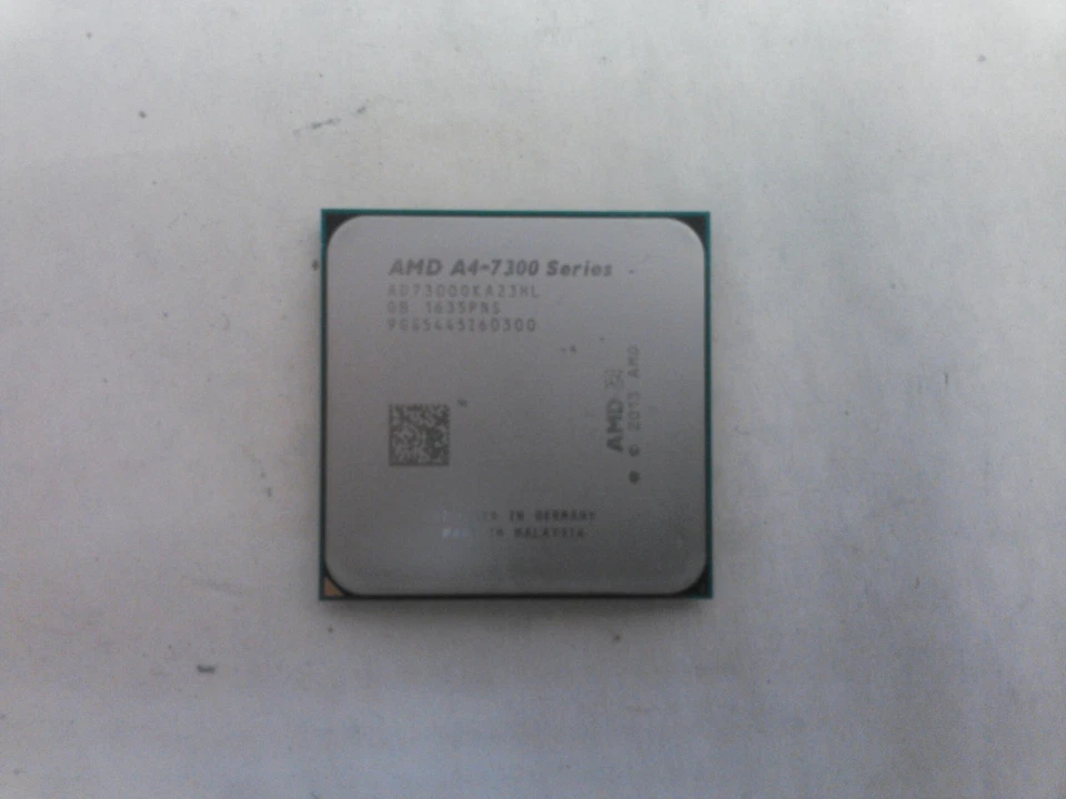AMD A-Series A4-7300 3.8GHz Socket FM2 Desktop CPU AD7300OKA23HL - Image 1 of 2