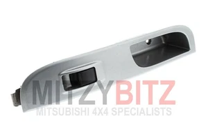 Interruttore e guarnizione alzacristalli posteriore sinistro per Mitsubishi L200 / TRITON KB9T 3.5 - Foto 1 di 6