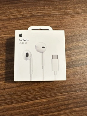 Original apple EarPods Headphones USB-C Plug Wired Headset Ear Buds MYQY3AM/A - Image 1 of 2