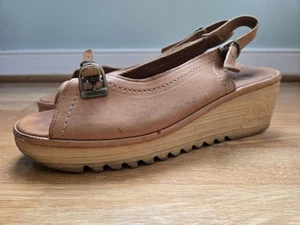 Vintage Cherokee Of California Platform Wedge Caramel Leather Sandals Size 10 - Picture 1 of 15