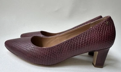 Zapatos de salón para mujer Vionic Madison Mia Merlot de cuero en relieve serpiente talla 9,5-W07 Foto 1 de 4