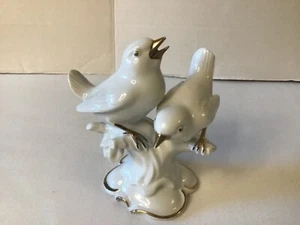 Porzellan Figur Goldrand weiß glasierte Finken (2) auf Baumstumpf Erphila - Bild 1 von 6