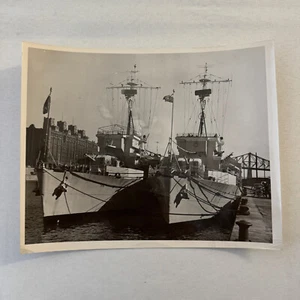 Royal Canadian Navy Ship Photo Photograph HMCS Wallaceburg HMCS Sault Ste Marie - Picture 1 of 10
