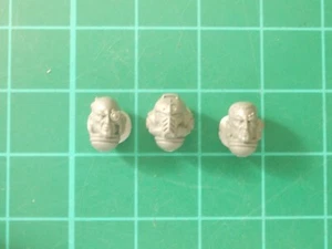 Warhammer 40K - 3 cabezales Dark Angels Primaris - 40k bits - Imagen 1 de 1