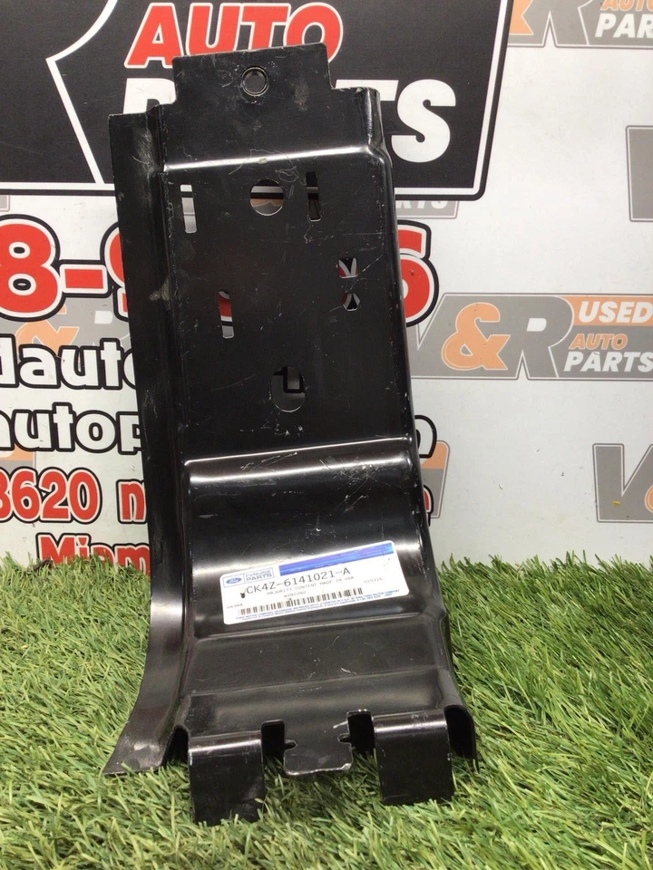 ✅ 2023 FORD TRANSIT 150 ROOF RAIL LH OEM - Image 1 of 4