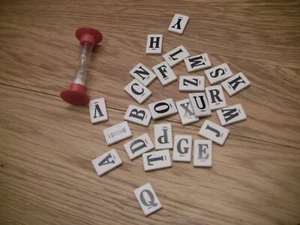 Verbatim Board Game from Lakeside 1985 Replacement Parts/Pieces-26 Tiles/Timer - Picture 1 of 2