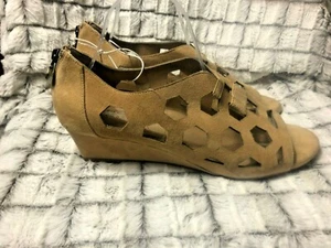 Bettye Muller Concepts Sean Beige Tan Suede Wedge Sandals Sz 12M - Picture 1 of 11
