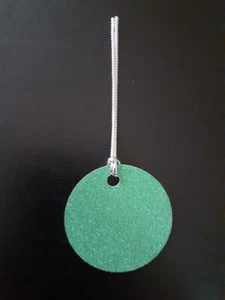 15 Green glitter Round Gift Tags with Cord Birthday Wedding 5cm - Picture 1 of 2