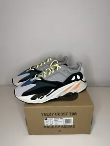 Adidas Yeezy Boost 700 Wave Runner (EU44/US10) - Bild 1 von 6