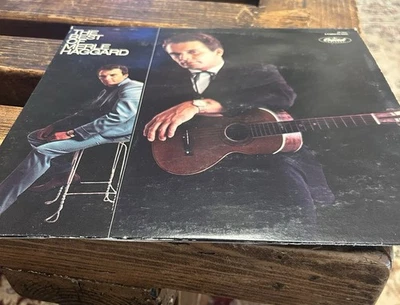 Merle Haggard - The Best Of Merle Haggard   LP - Capitol Records  SKAO-2951 1968 - Image 1 of 4