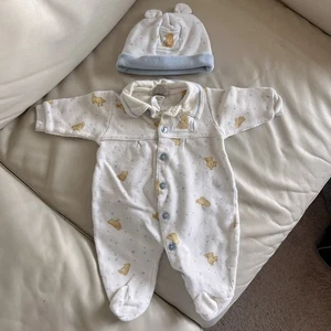 Vintage Classic Pooh Set One-Piece 3 Mos. (0-12 lbs.) & A Hat Infant  - Picture 1 of 7